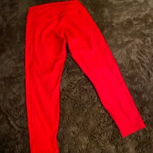 NEW PINK active crop leggings. Side pocket with pink in gold lettering